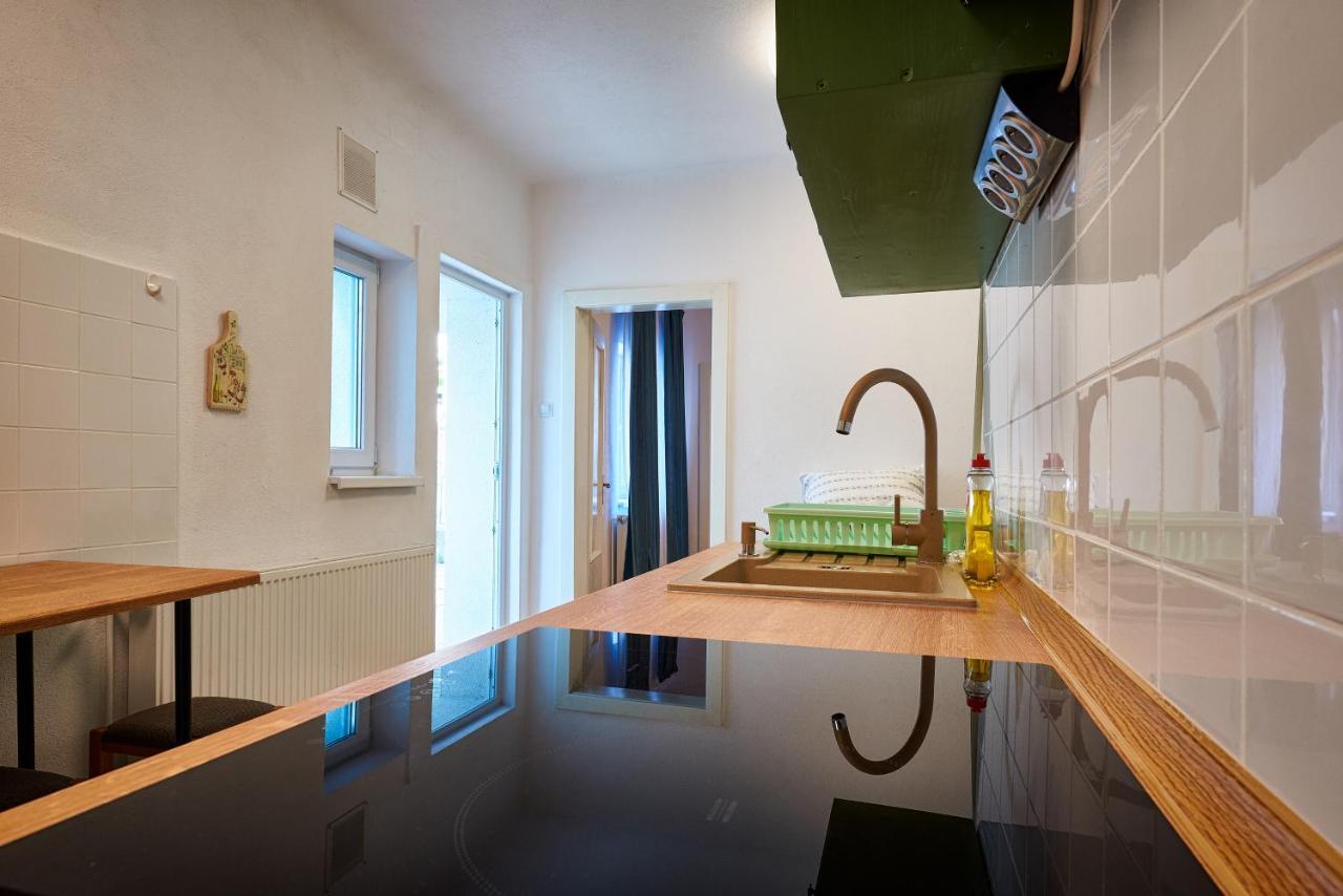 City Escape Apartments Брашов Екстер'єр фото