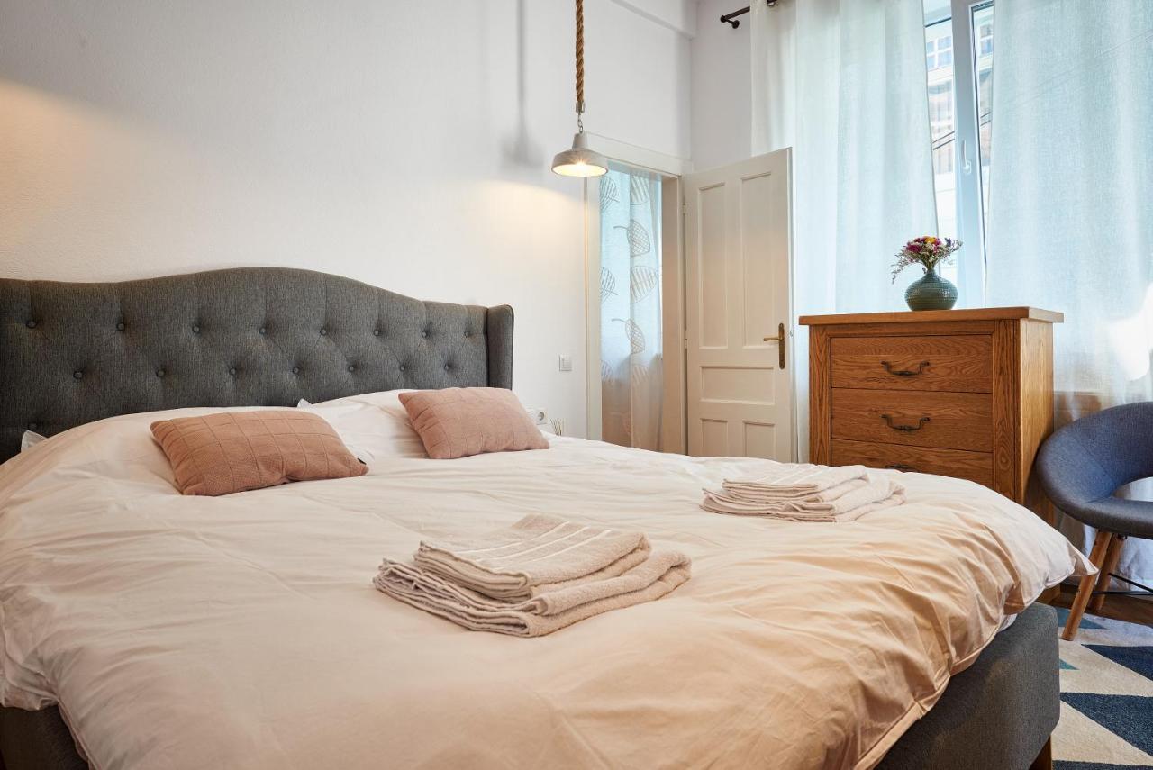 City Escape Apartments Брашов Екстер'єр фото