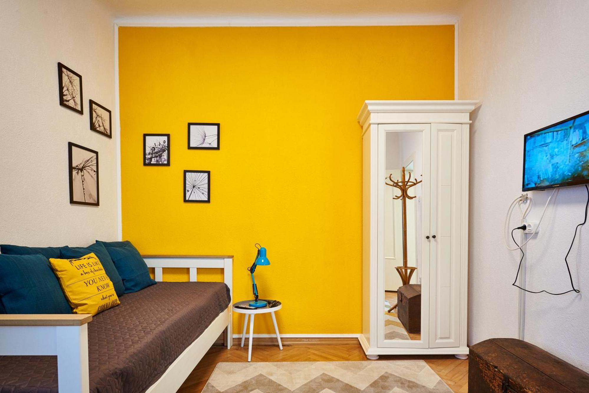 City Escape Apartments Брашов Екстер'єр фото